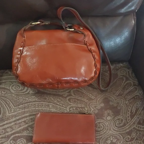 Patricia Nash Floral Bag And Matching Wallet Set - Picture 3 of 10